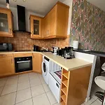 Le Balcon Victoria - 2 Chambres, Balcon, Parking 아파트 *