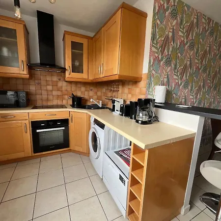 Le Balcon Victoria - 2 Chambres, Balcon, Parking Διαμέρισμα *
