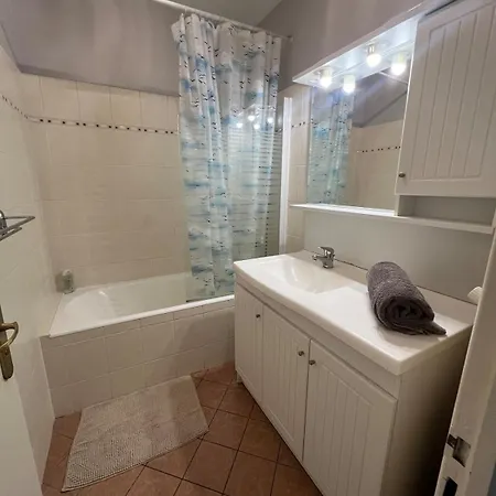 Apartment Le Balcon Victoria - 2 Chambres, Balcon, Parking *