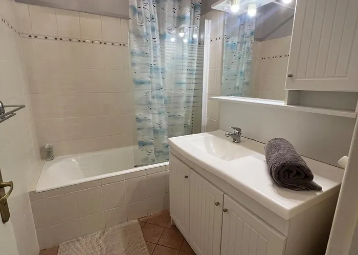 Apartment Le Balcon Victoria - 2 Chambres, Balcon, Parking *