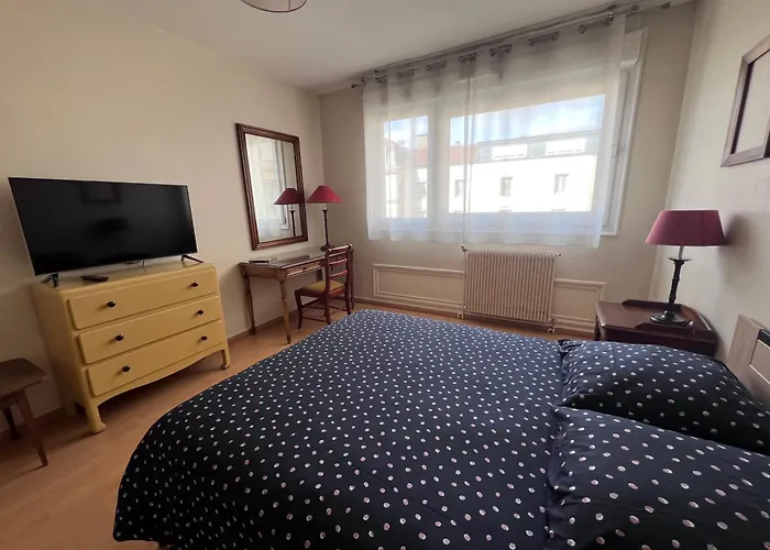 Le Balcon Victoria - 2 Chambres, Balcon, Parking Apartment *